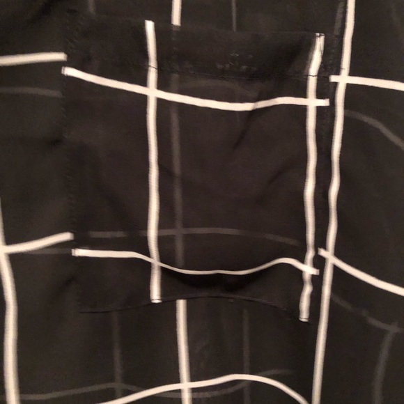 Old Navy Women’s Blouse - Picture 3 of 5